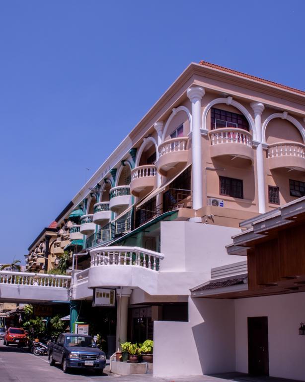 Indogee Apartments Pattaya ภายนอก รูปภาพ